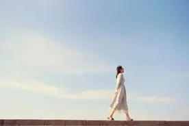 世上最重要的两件事：关我屁事，关你屁事图片