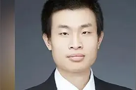 “北大天才又如何，长成这样找不到女朋友吧？”图片