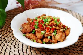一碗蒸酥肉，微辣鲜香超下饭，咬牙买了猪肉做这菜才不亏，吃过瘾图片