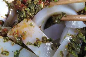 赤脚的童年记忆随着时光消磨，但有些事却历历在目图片
