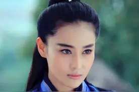 13岁的杨过抱住李莫愁，为何她无力反抗？图片