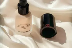 别再信“网红平价”粉底液，完美日记浮粉搓泥，红地球毛病一大堆图片