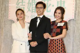 阿娇衣品真是没救了，西装配白裙五五分无腰身，同框阿Sa像圆柱图片