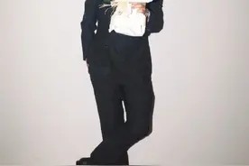 邓超送白云兰花束安慰孙俪，网友称：这波狗粮太天甜了，好撑图片