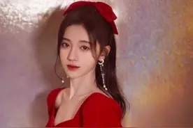 有了这些神仙发饰，一年不找Tony老师都可以！这个春夏属你最时髦图片