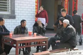 在农村这3种人凭什么比村干部还受村民尊重和欢迎？有你吗？图片