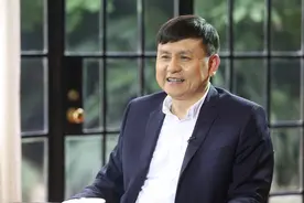 如何击倒张文宏？图片