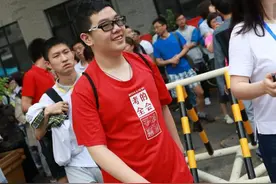 高考穿什么？切记有的衣服真不能穿进考场，真的可能影响考生发挥图片