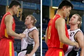 姚明最霸气的4张照片，单手隔扣大本，单场盖帽奥尼尔5次图片