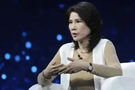 董明珠带经理一起参加酒局，回来后经理被解雇了图片