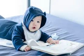 宝宝从几个月开始阅读？等懂话再看就晚了，附0-6个月娃阅读需求图片