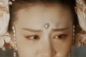 都2020年了，满屏古装戏女星竟然还都是毛毛虫一样的大粗眉图片