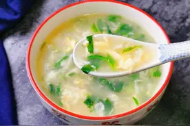 天冷了，用萝卜丝煮碗热汤，咸香味美营养足，肠胃暖暖的舒服图片