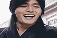 还记得韩国表情包演员崔成国吗？转型做综艺，年过40仍单身图片