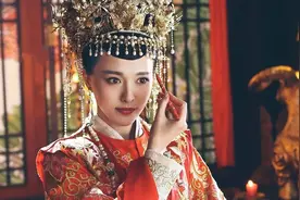 古代妆容艺术：底妆、彩妆加口红，你用的都是“祖宗”玩剩下的图片