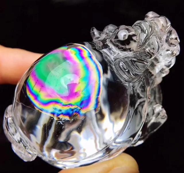 水晶七彩胶花是什么意思 2025年水晶七彩胶花是什么意思图片