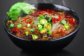 酸辣米粉的配方和做法，制作超级简单，值得收藏图片