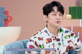 快乐家族收礼风波发酵，何炅下场删帖惹恼网友，这背后的水太深图片