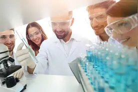 把癌细胞注射进健康人体内，会不会得癌症？科学家做了大胆的实验图片