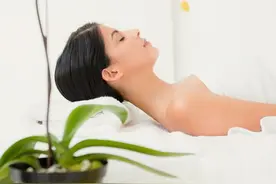 颂钵音疗如何影响我们的身体？图片