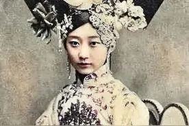 老照片：百年前的中国美女，图1是清朝格格，图2是清朝的末代公主图片