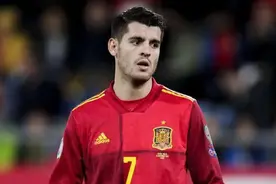 史诗级单刀不进！尤文锋霸周围3米无人防守，大空门踢出界外图片