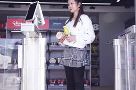 何为无感支付？体验海信新一代AI门店后终于明白了视频封面