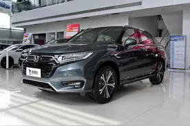 比汉兰达还宽敞，后排空间十分奢侈，大五座SUV本田UR-V图片