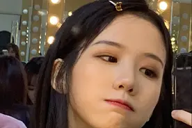 前女团成员疑插足闺蜜恋情，捞钱骗感情，致闺蜜女友投河自杀去世图片