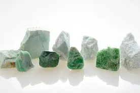 极地之玉——俄罗斯乌拉尔翡翠图片