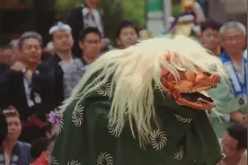 日本为啥突然就疯了？图片
