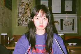 还记得《主君的太阳》里的金宝罗吗？这姐是穿搭博主吧？图片