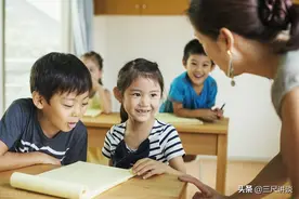 教龄三十年，年龄五十岁以上的老教师，工作量应与年轻老师一样吗图片