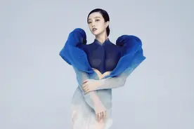 范冰冰可真奔放！连“3D透视裙”都敢穿上身，一般人真驾驭不来图片