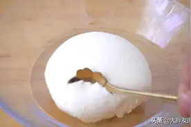 如何自制奶酪，2种材料搞定，太简单了，再也不用买图片