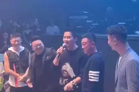 李晨开酒吧太壕！请全场喝香槟一瓶5000，屋外满是豪车排场大图片