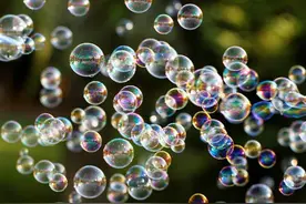 怀旧散文：神奇绚丽的肥皂泡图片