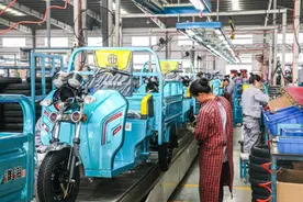 旧电动三轮车、低速电动四轮车，能值多少钱？老师傅告诉你图片