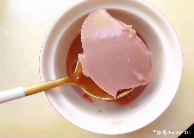 花胶炖好放冰箱变果冻 花胶变成果冻还可以再炖吗