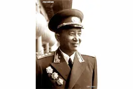 开国大将罗瑞卿用了个反间计，巧妙除掉了已叛逃的一个副师长图片