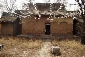 “宁宿荒坟，不居古庙”，为何古人放着好好的庙不住，而去睡坟地图片