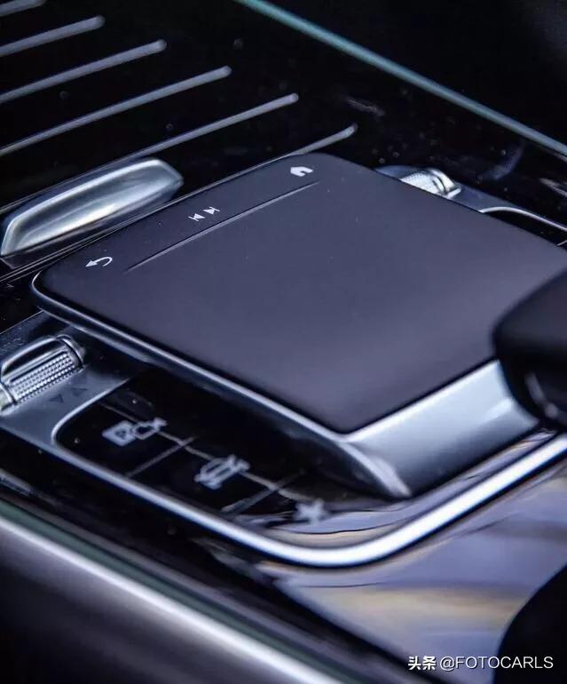 实拍 | 全新奔驰B级B200,AMG套件加身,内饰都没得说