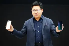 余承东13点突然官宣，华为高端智能手表，30秒生成一张心电图图片