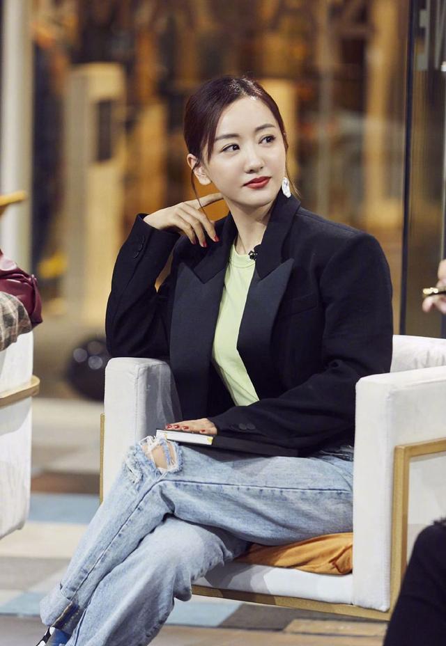 女明星同框pk,有的实际很矮,有的却高到出人意料(杨蓉身高多少 真实)