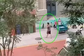 宝爸下楼丢垃圾，半小时未归，坐月子的宝妈看了眼窗口后哭笑不得图片