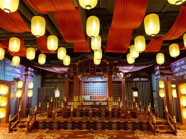 金沙滩啤酒城里有“虚拟世界”！360°沉浸体验，拍照打卡感受梦幻宇宙