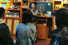 在拉萨藏民家的一次晚餐图片
