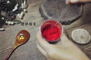 "自制口红"的危害大解析！妈妈，我再也不敢用自制口红了
