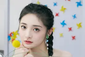 周洁琼 双马尾清秀写真图片