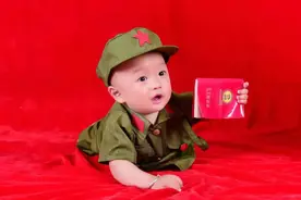 军娃的童年，好像和你不一样……图片